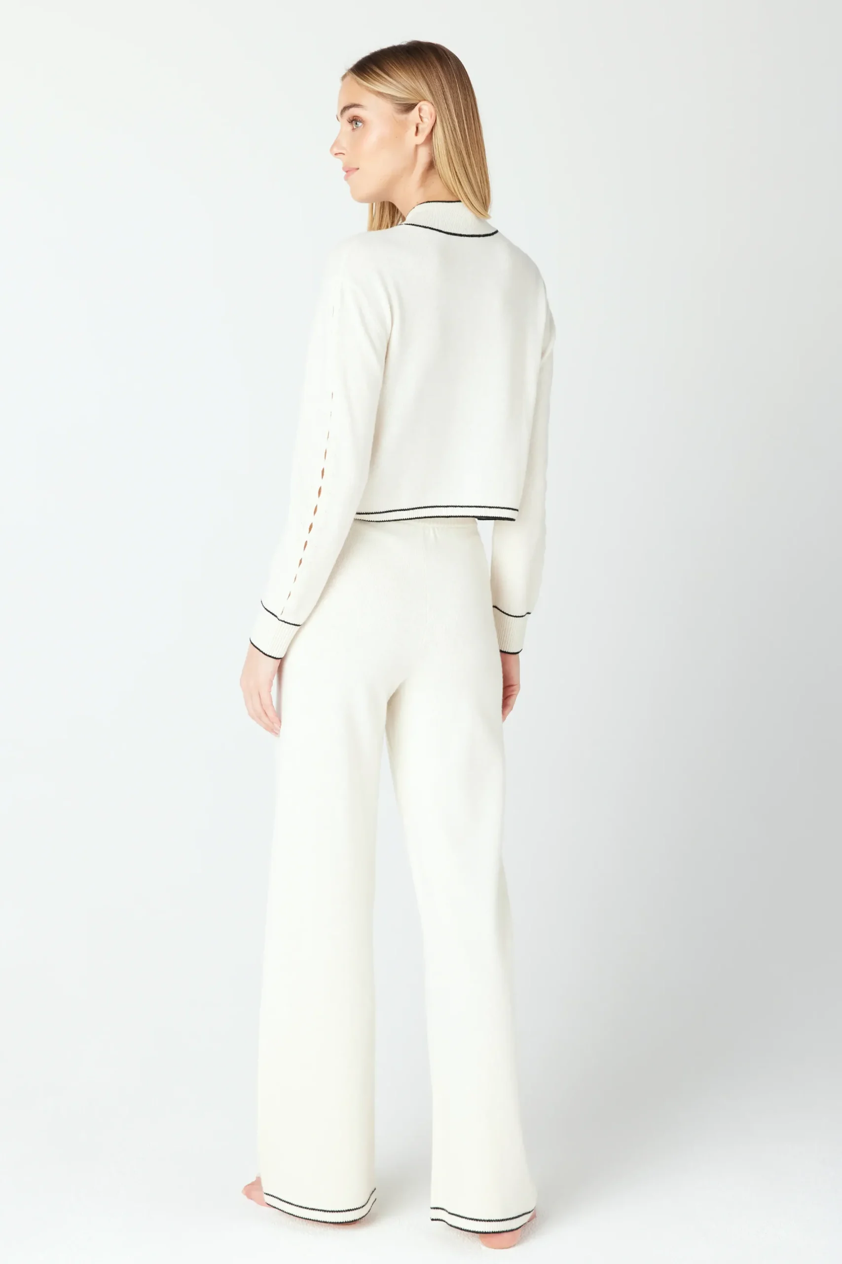 GIGI C Jacqueline Pullover| Lounge