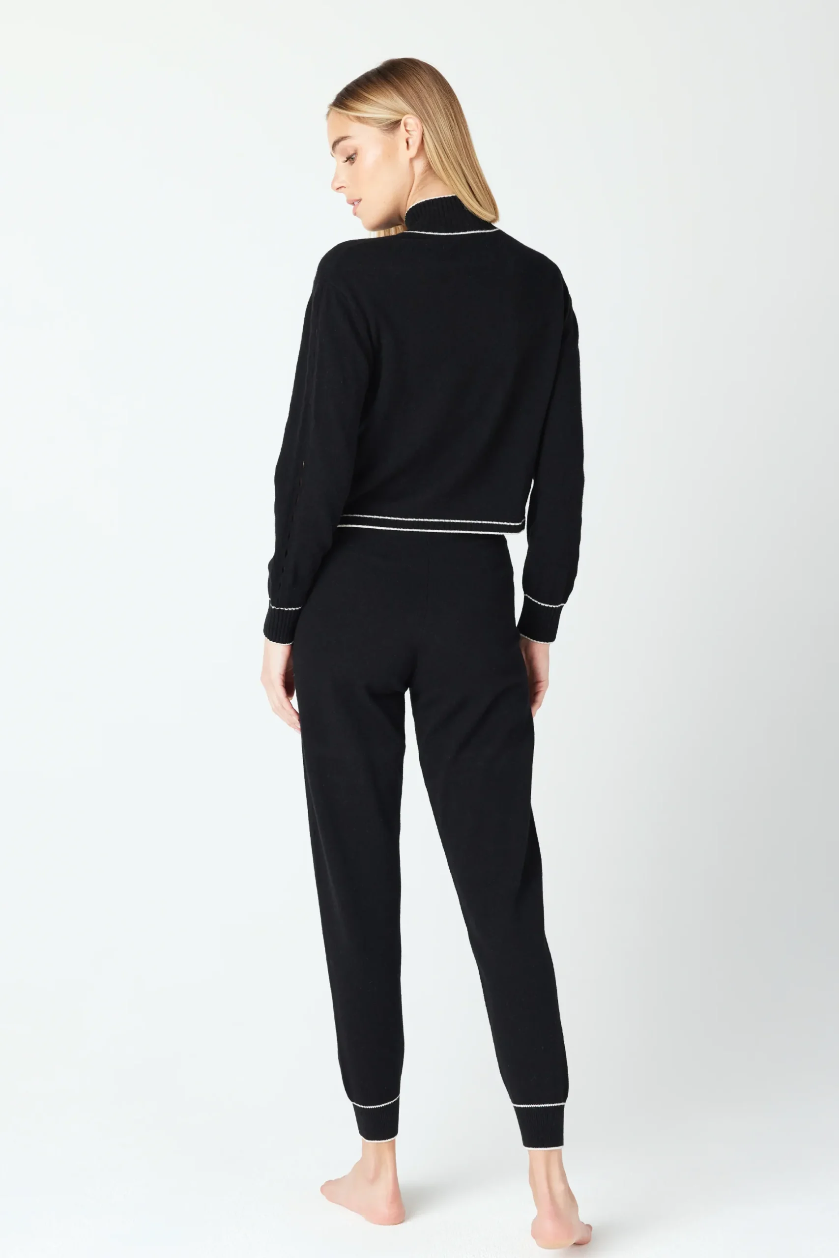GIGI C June Sweater| Lounge