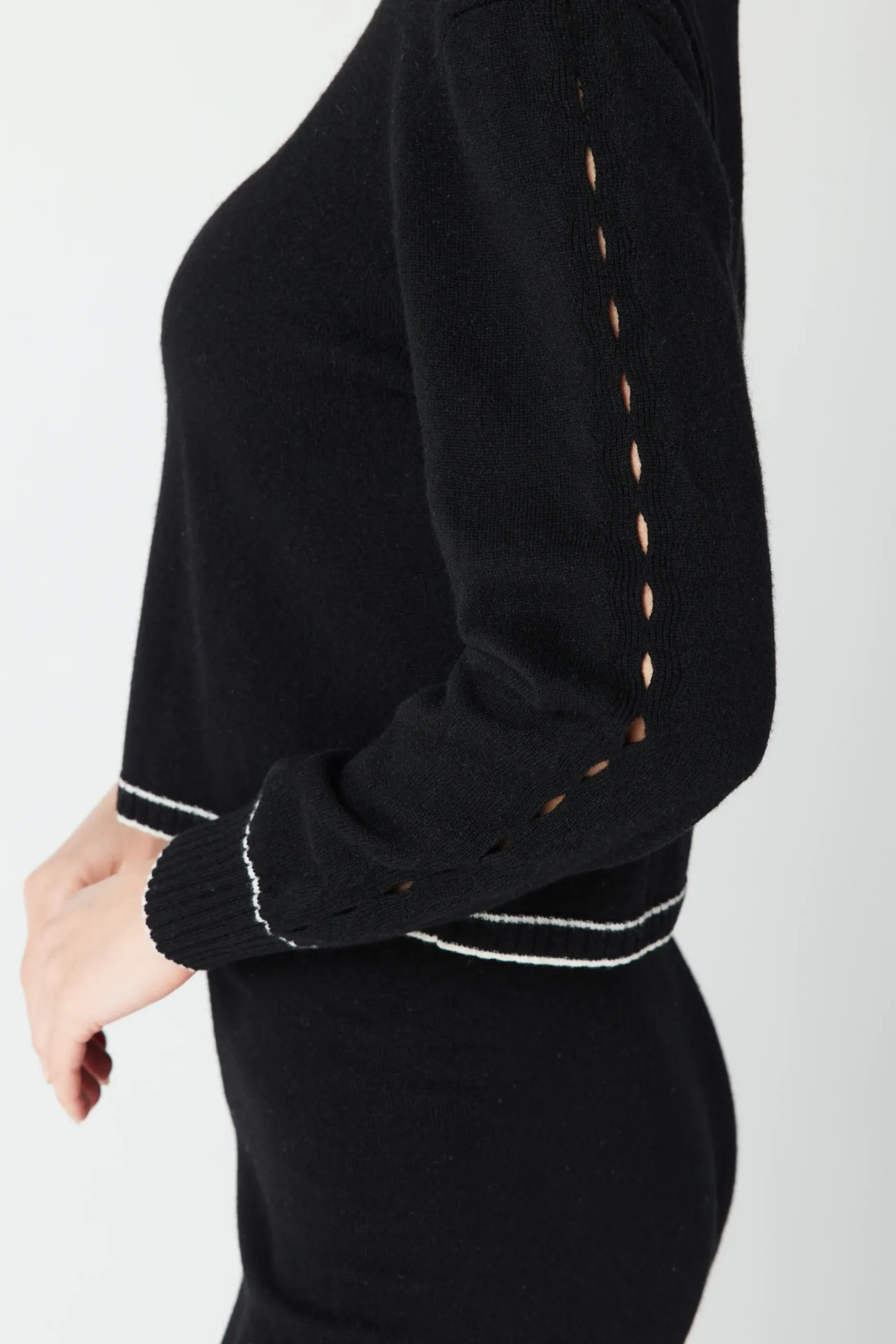 GIGI C June Sweater| Lounge